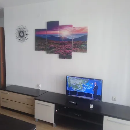 On The Apartamento Elenite